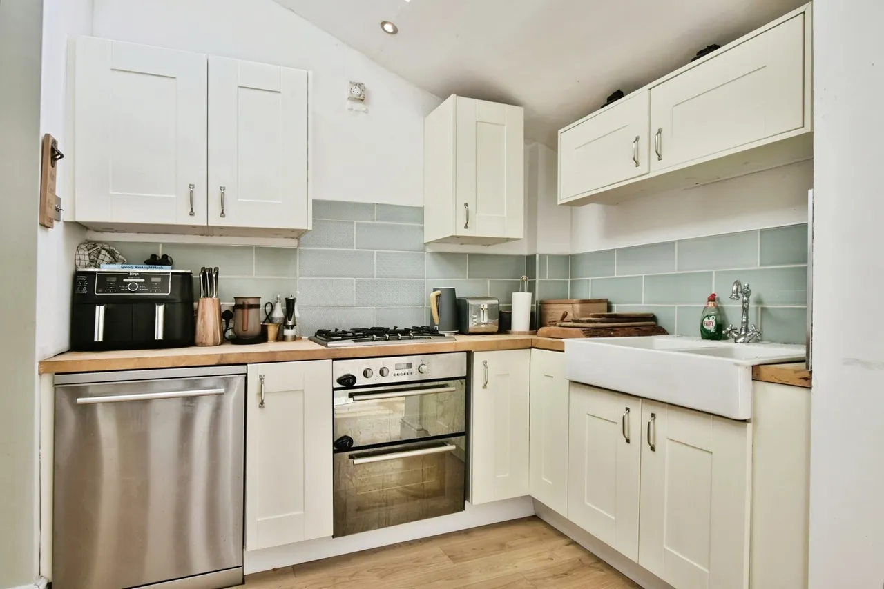 Heyes Lane, Alderley Edge, Cheshire, SK9, photo 4
