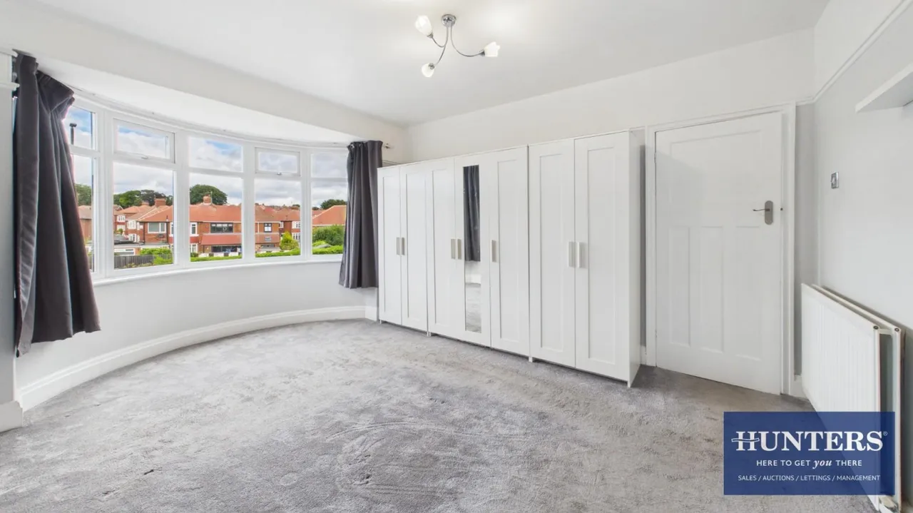 Thompson Road, Fulwell, SR5, photo 14