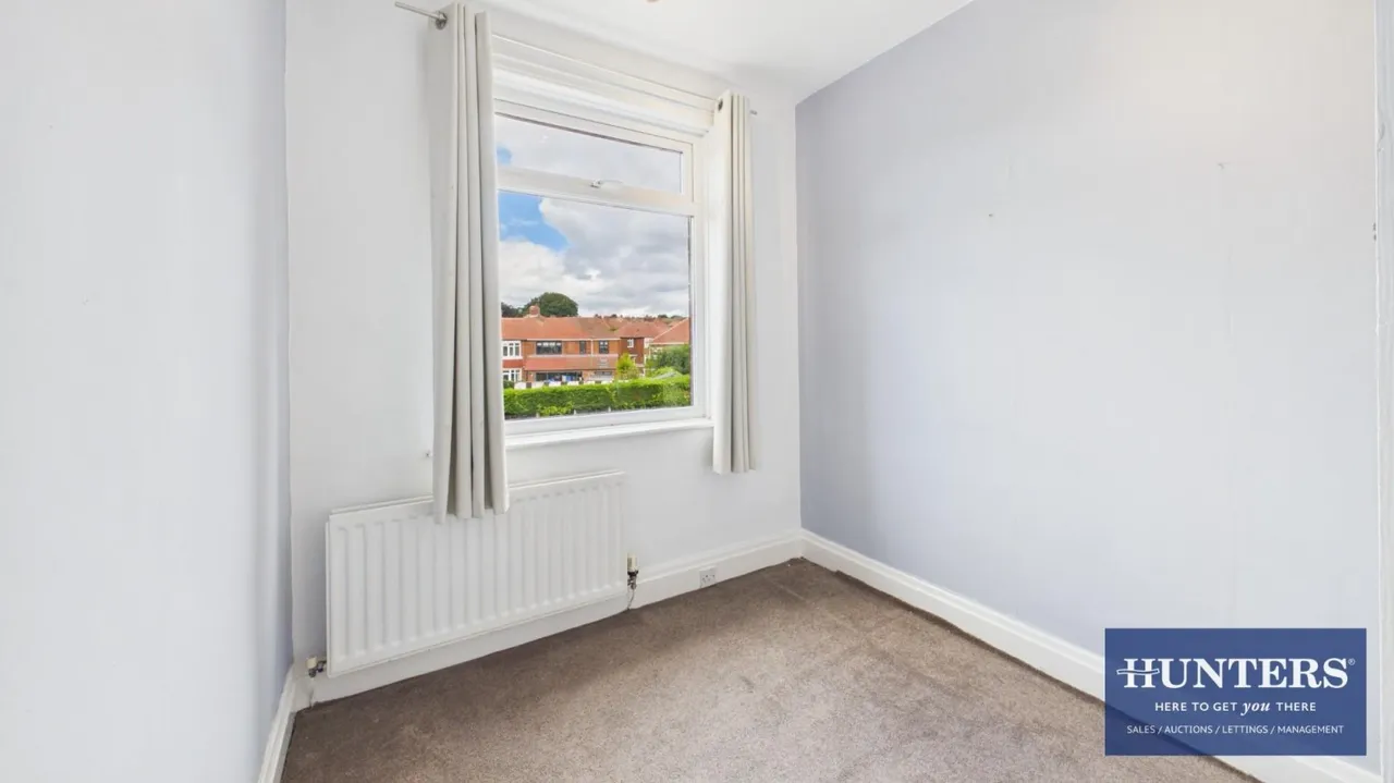 Thompson Road, Fulwell, SR5, photo 16