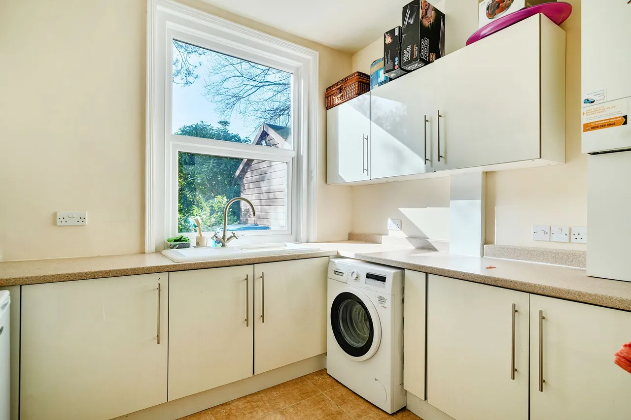 Amberley Road, Storrington, RH20, photo 13