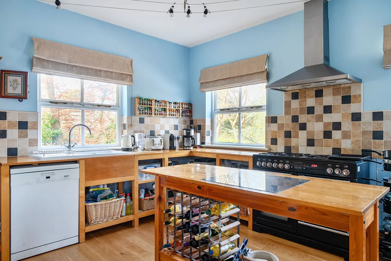 Amberley Road, Storrington, RH20, photo 11