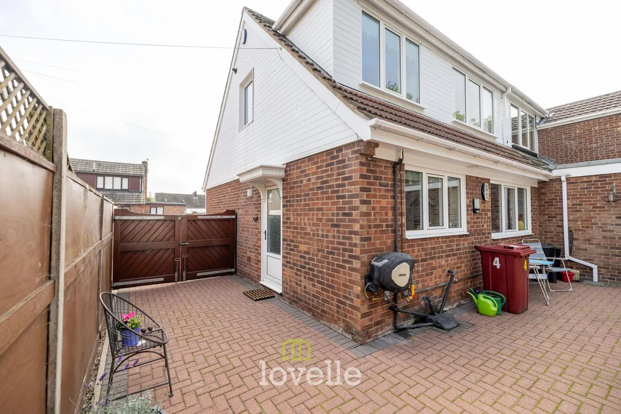 St. Crispin Close, North Killingholme, DN40, photo 24