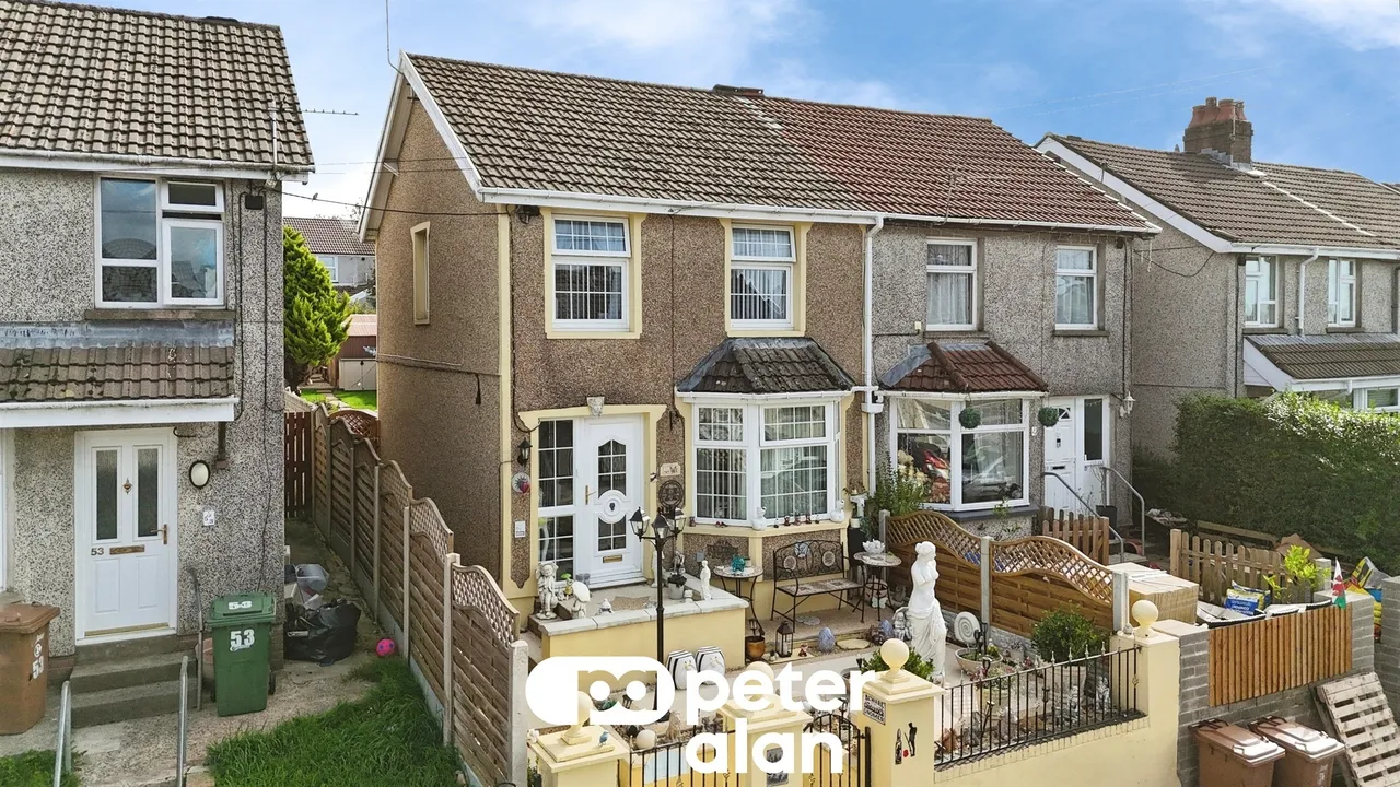 3 bed house for sale, Pencoed Avenue, Blackwood, NP12