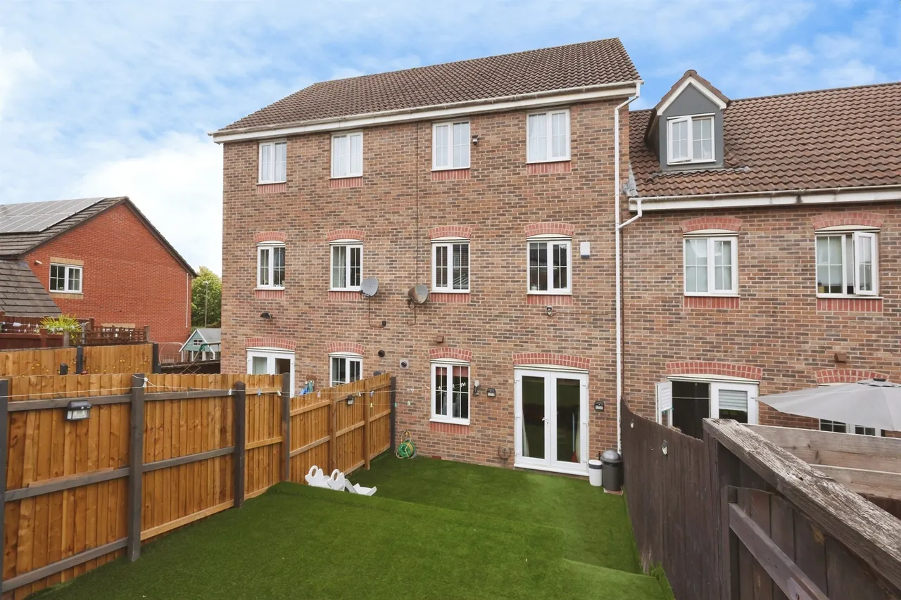 Delingpole Walk, Cradley Heath, B64, photo 14
