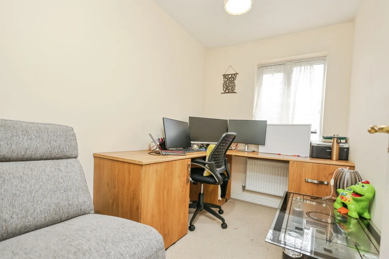 Delingpole Walk, Cradley Heath, B64, photo 10