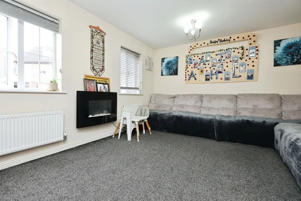 Delingpole Walk, Cradley Heath, B64, photo 3