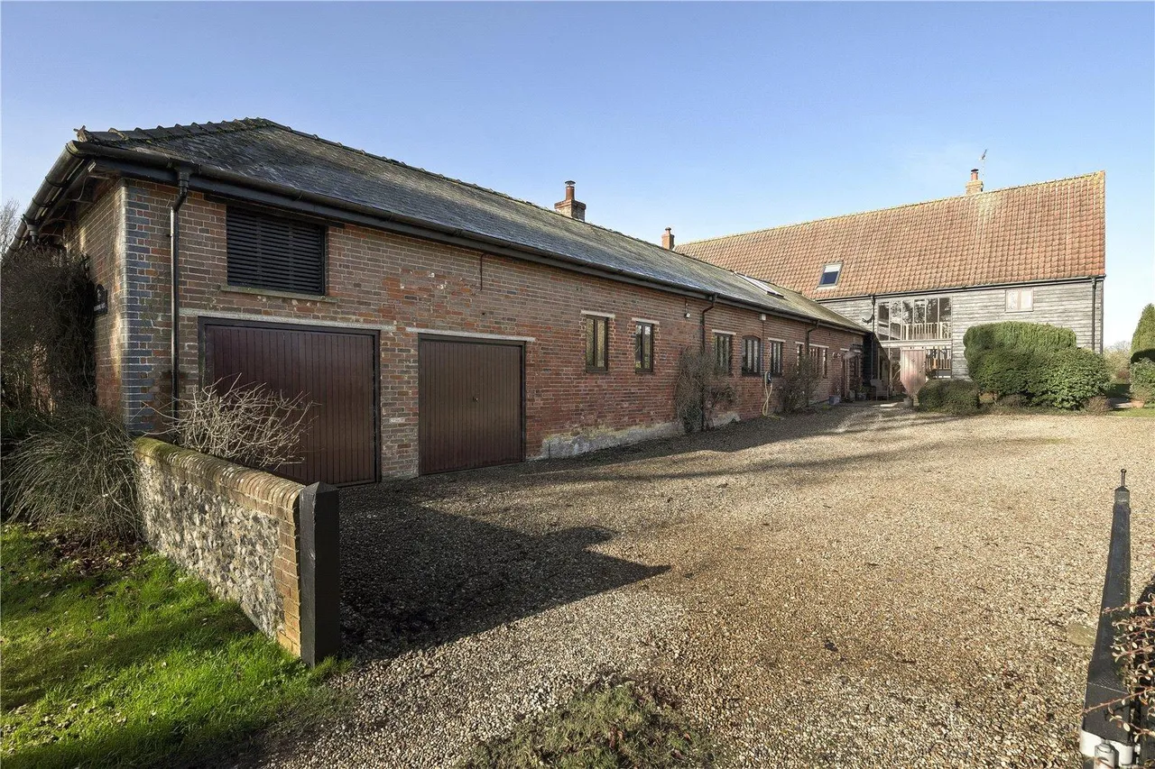 Haverhill Road, Barnardiston, photo 39