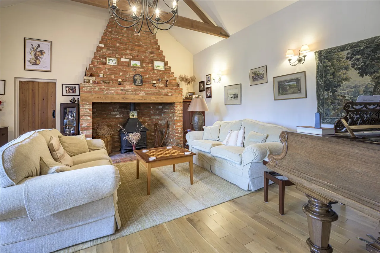 Haverhill Road, Barnardiston, photo 19