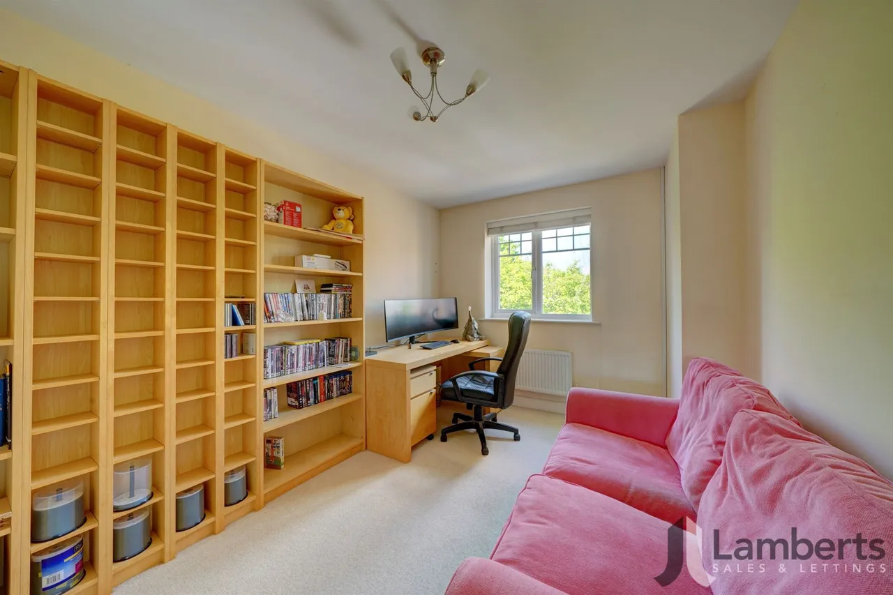 89 Hedgerow Close, Redditch, photo 14