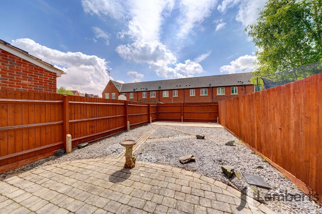 89 Hedgerow Close, Redditch, photo 17