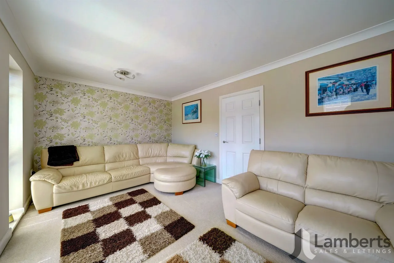 89 Hedgerow Close, Redditch, photo 6