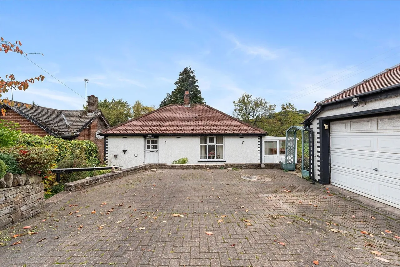 1 bed house for sale — Rainow Road, Macclesfield