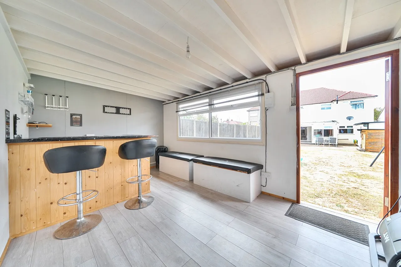 Hurst Road, DA15, photo 16