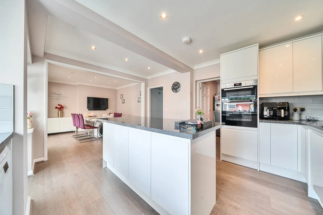 Hurst Road, DA15, photo 3