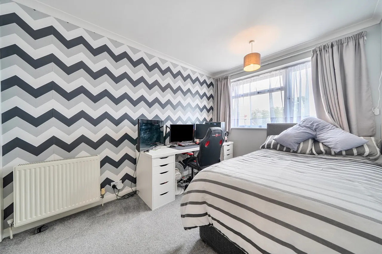 Hurst Road, DA15, photo 9