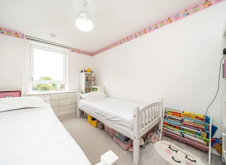 London Road, Isleworth, TW7, photo 5