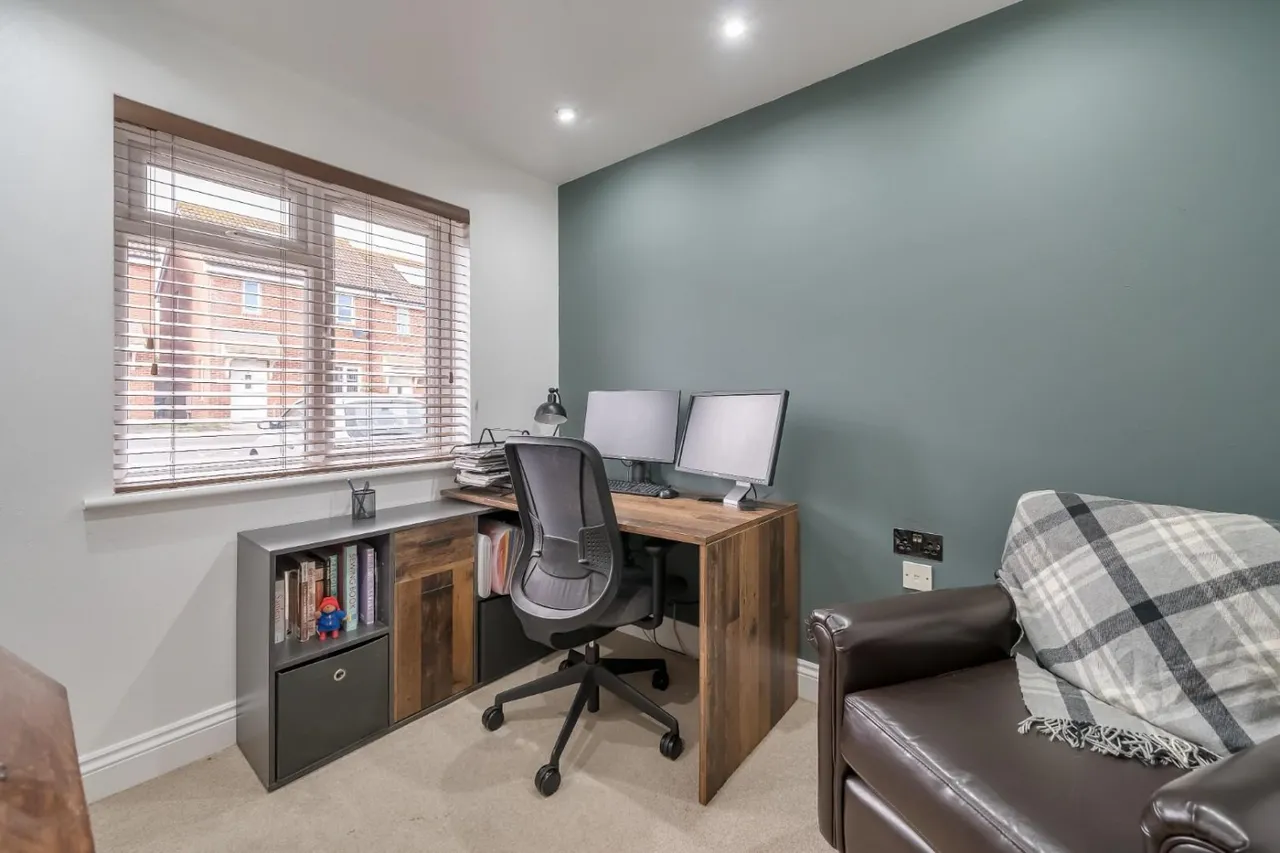 Templecombe, BA8, photo 12