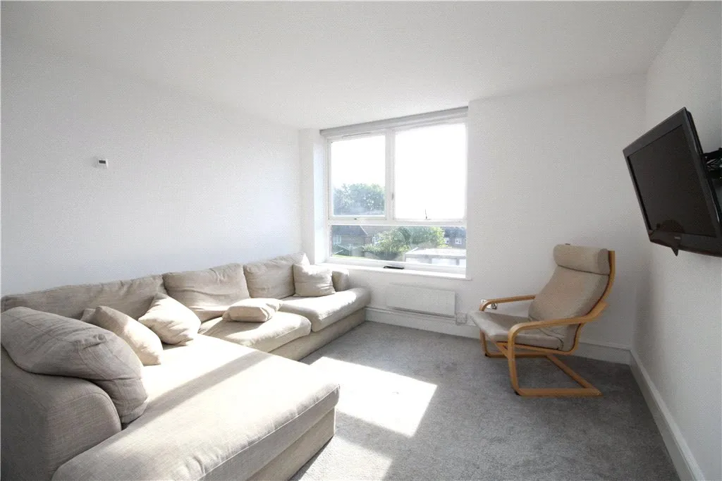 Ross Road, London, SE25, photo 2