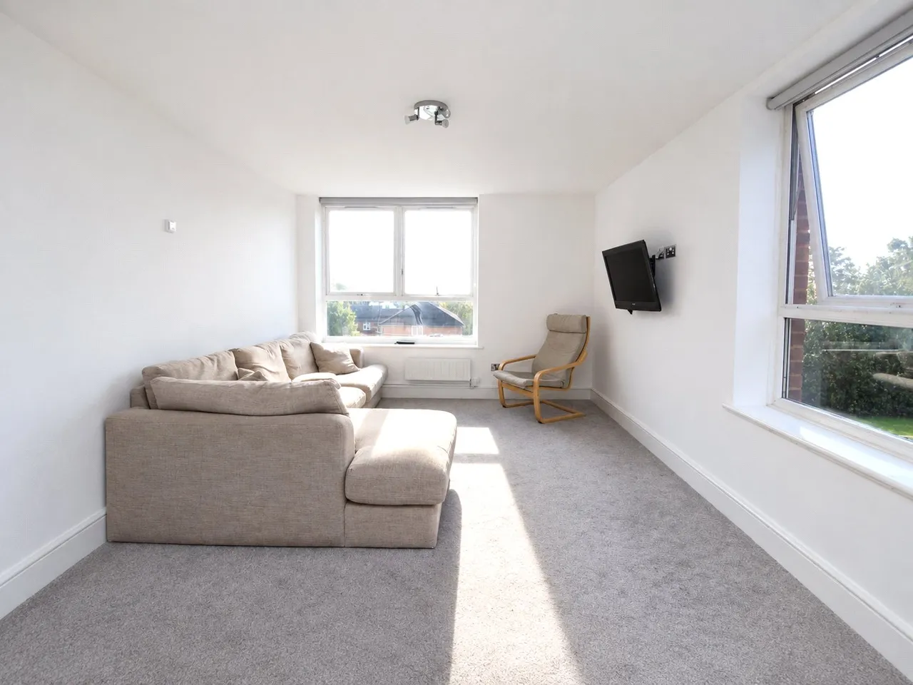 Ross Road, London, SE25, photo 3