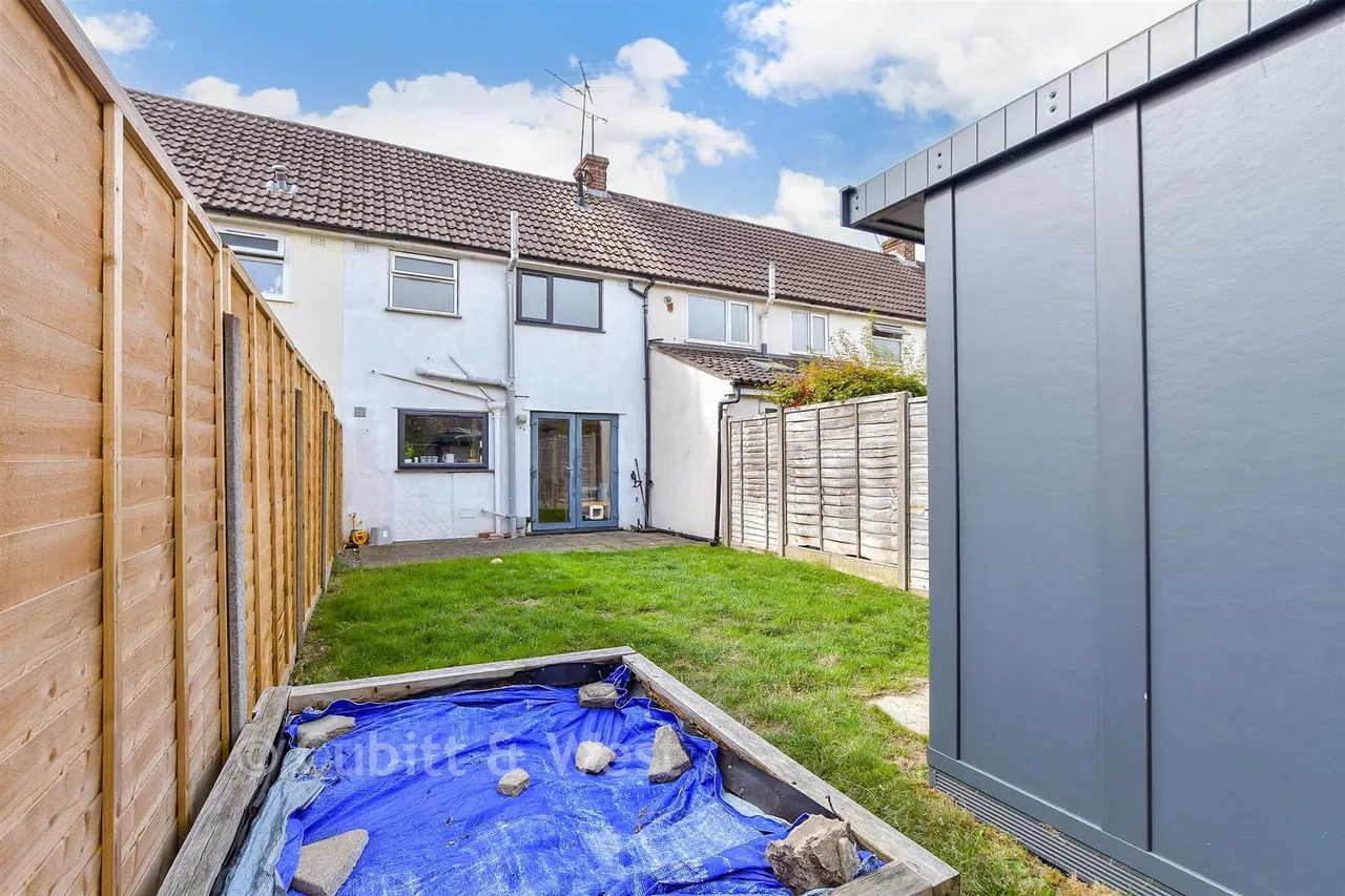 Woodleigh Road, Burgess Hill, RH15, photo 14