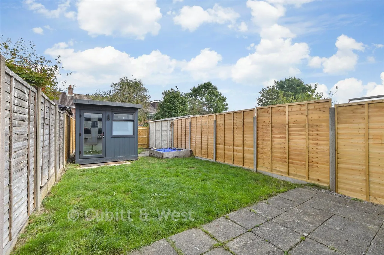 Woodleigh Road, Burgess Hill, RH15, photo 10