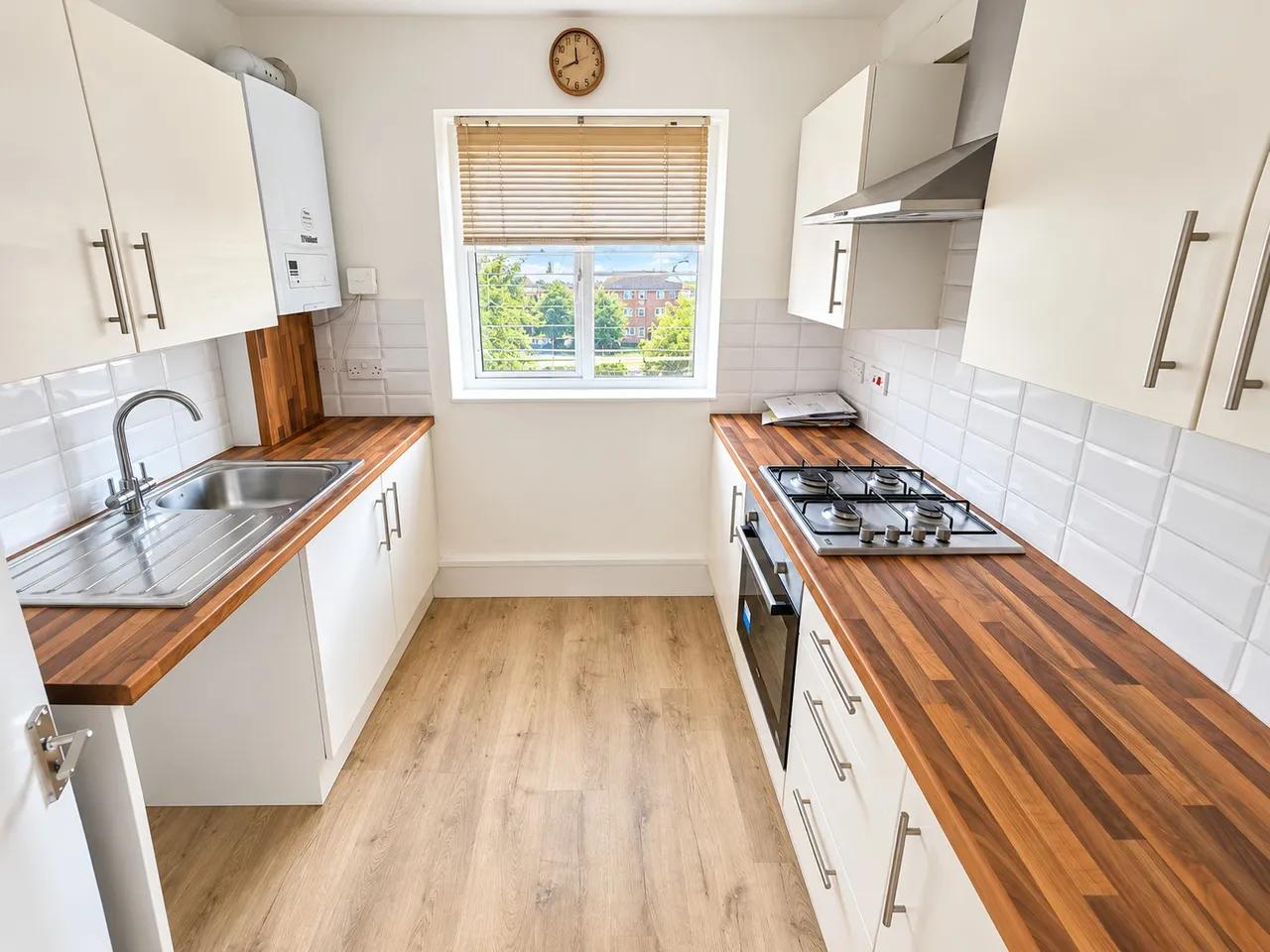 Old Ruislip Road, Northolt, UB5, photo 2