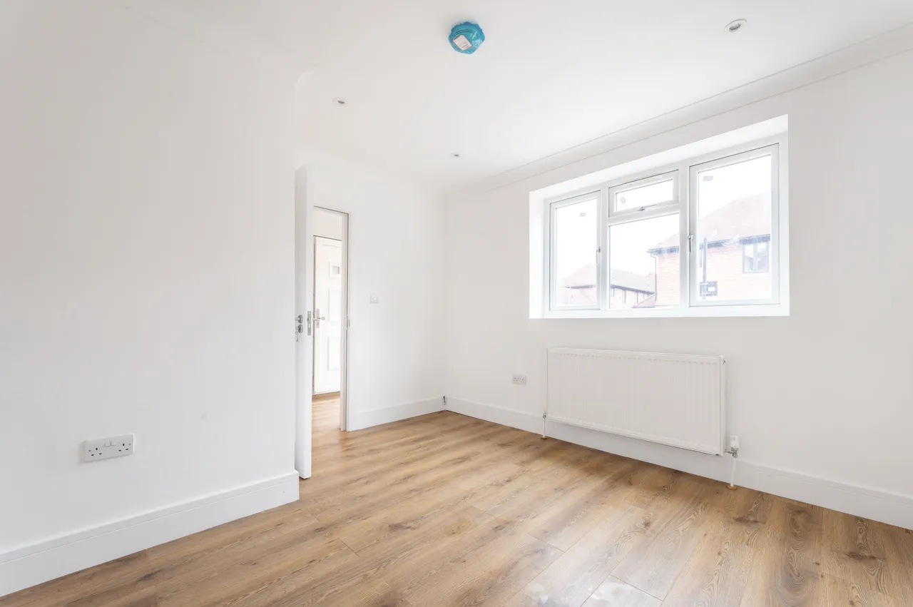 27 Esmeralda Road, London, photo 12