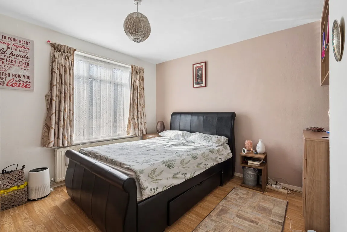 Ellement Close, Pinner, HA5, photo 5