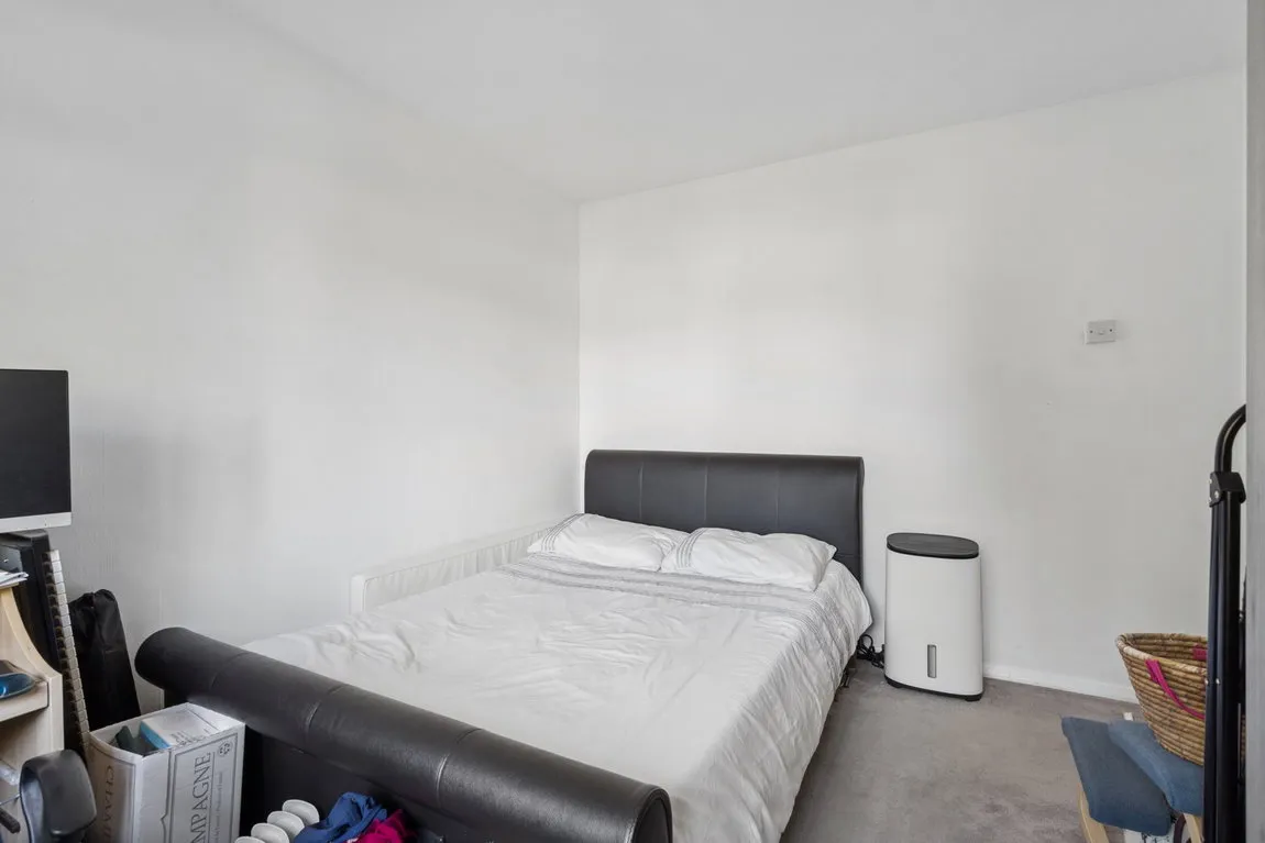 Ellement Close, Pinner, HA5, photo 11