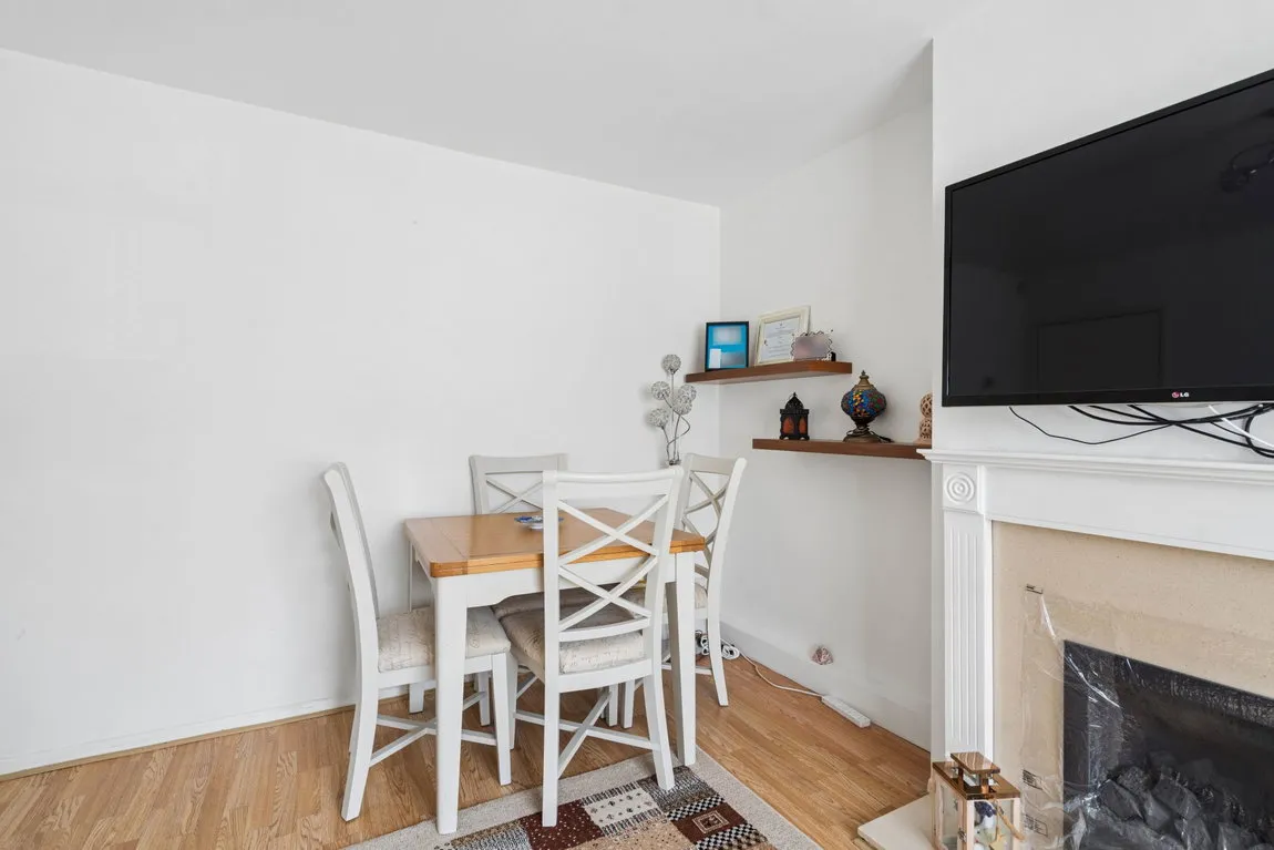 Ellement Close, Pinner, HA5, photo 12