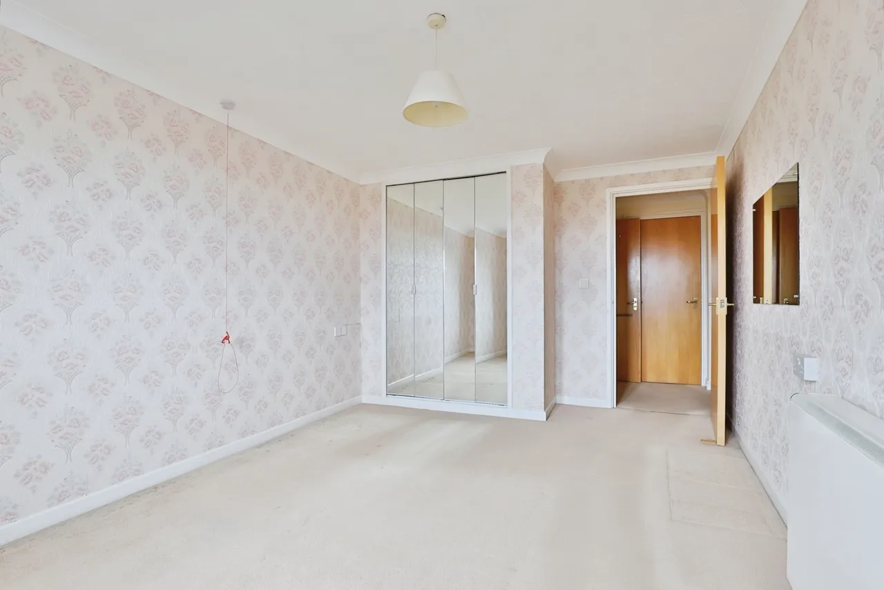 Regency Crescent, Christchurch, BH23, photo 4
