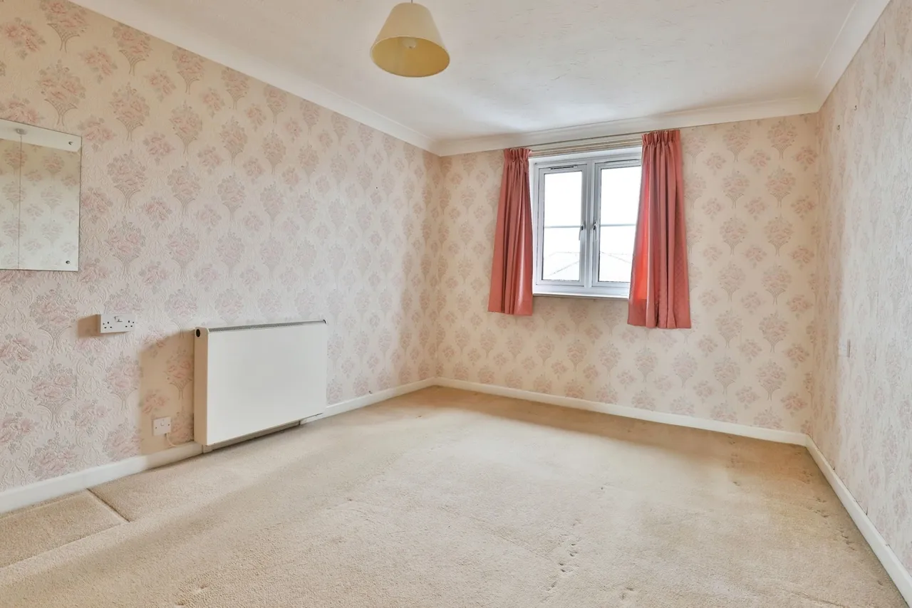 Regency Crescent, Christchurch, BH23, photo 5