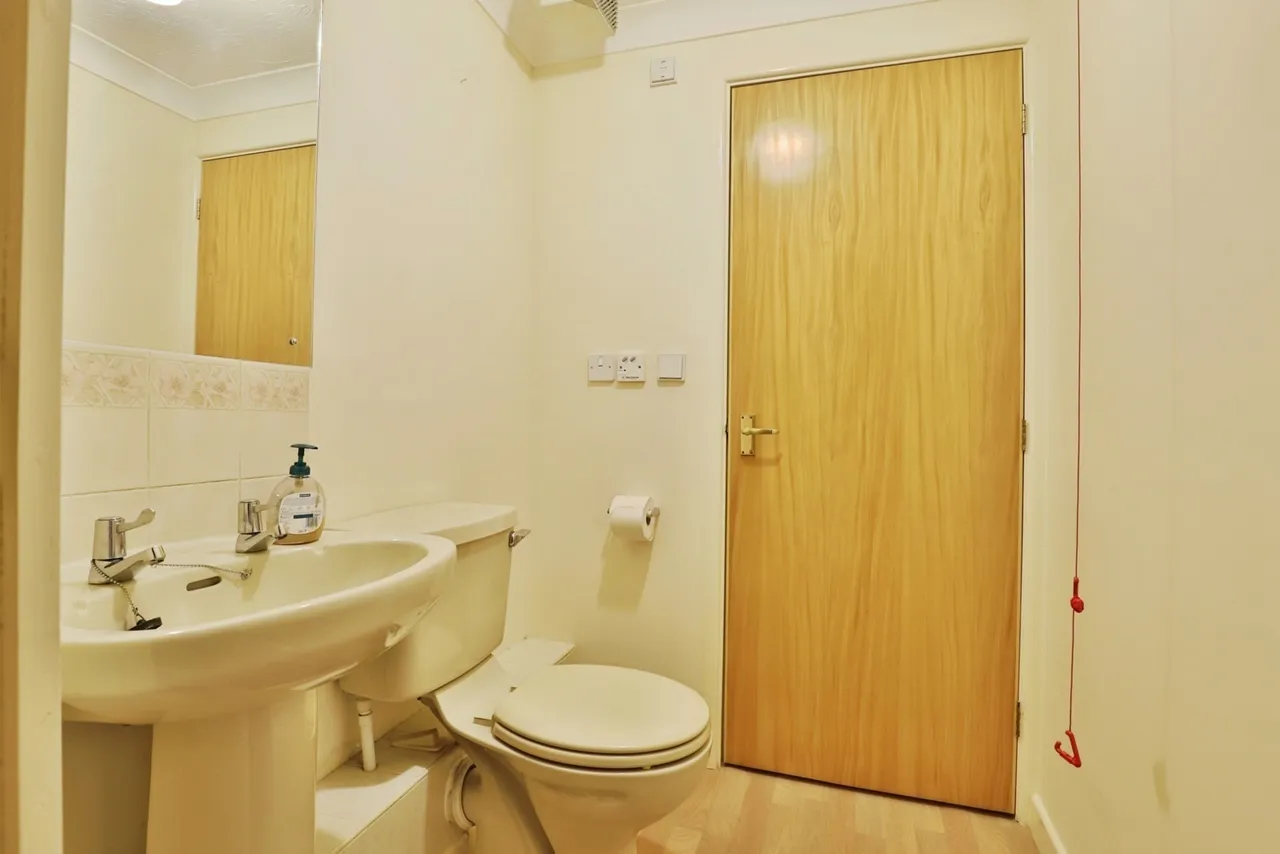 Regency Crescent, Christchurch, BH23, photo 12