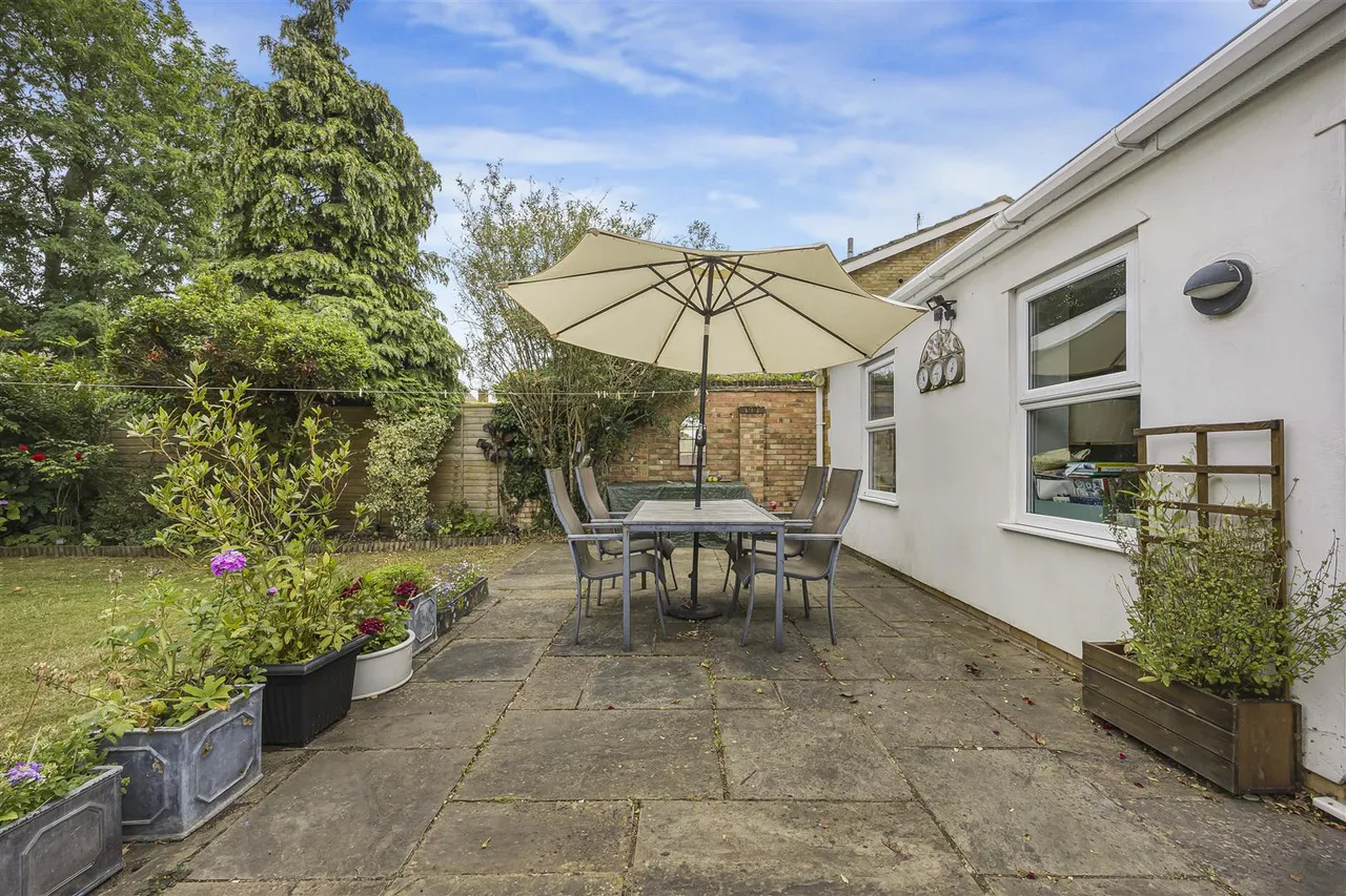 Buckingham Drive, Emmer Green, RG4, photo 20