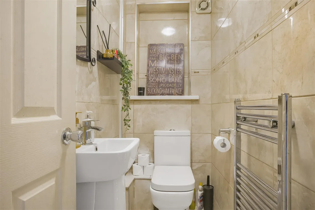 Buckingham Drive, Emmer Green, RG4, photo 8