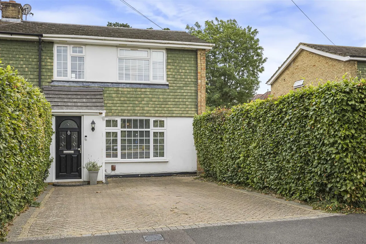 Buckingham Drive, Emmer Green, RG4, photo 23