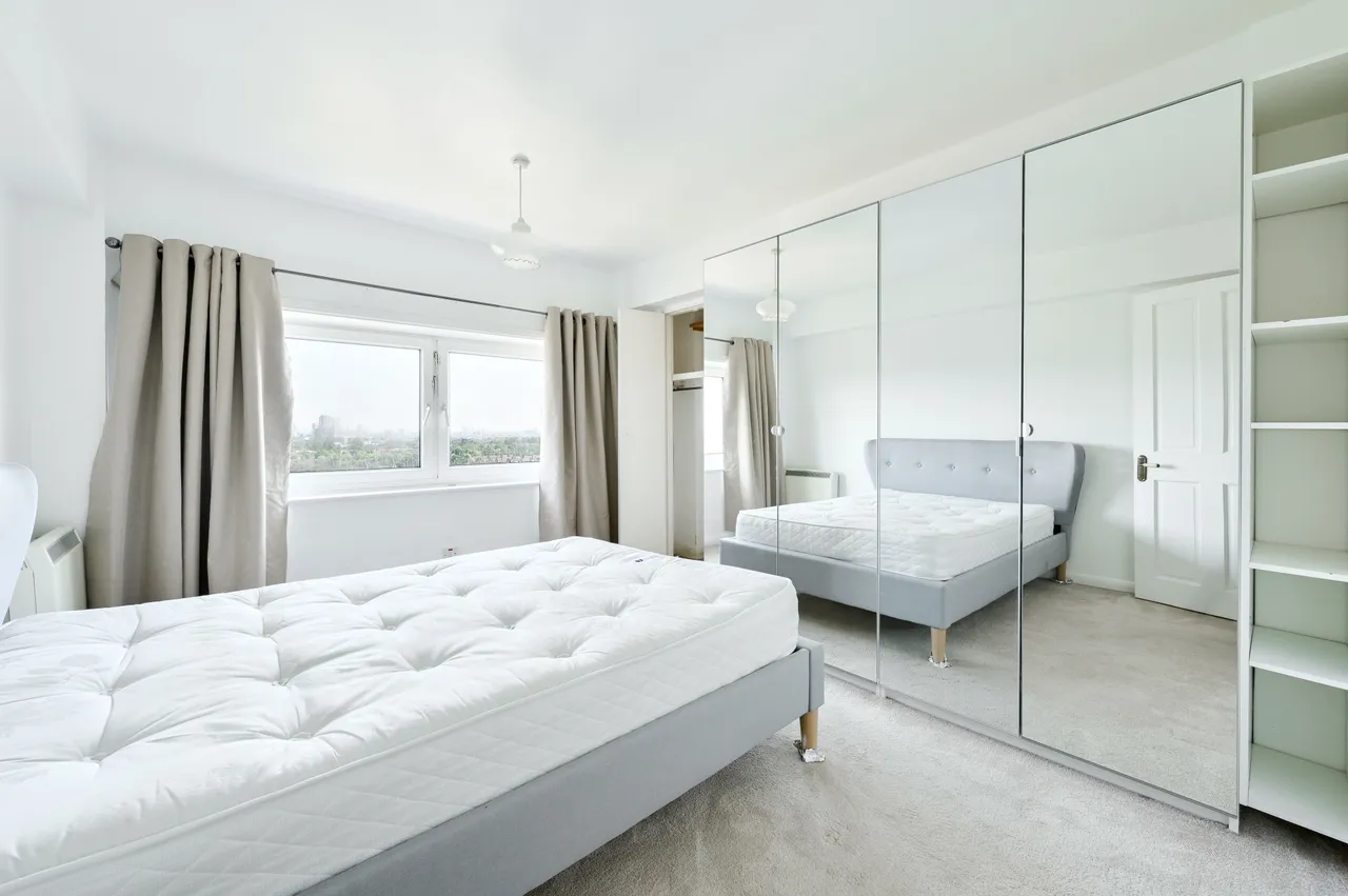 38 Gilbert Court, Green Vale, London, photo 7