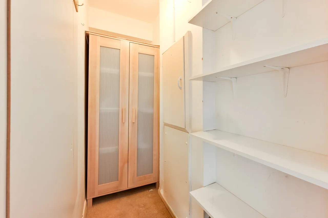 38 Gilbert Court, Green Vale, London, photo 6