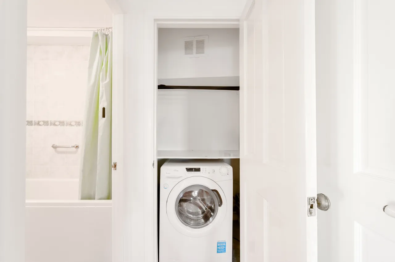 38 Gilbert Court, Green Vale, London, photo 9