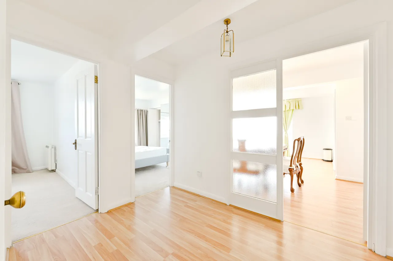 38 Gilbert Court, Green Vale, London, photo 3
