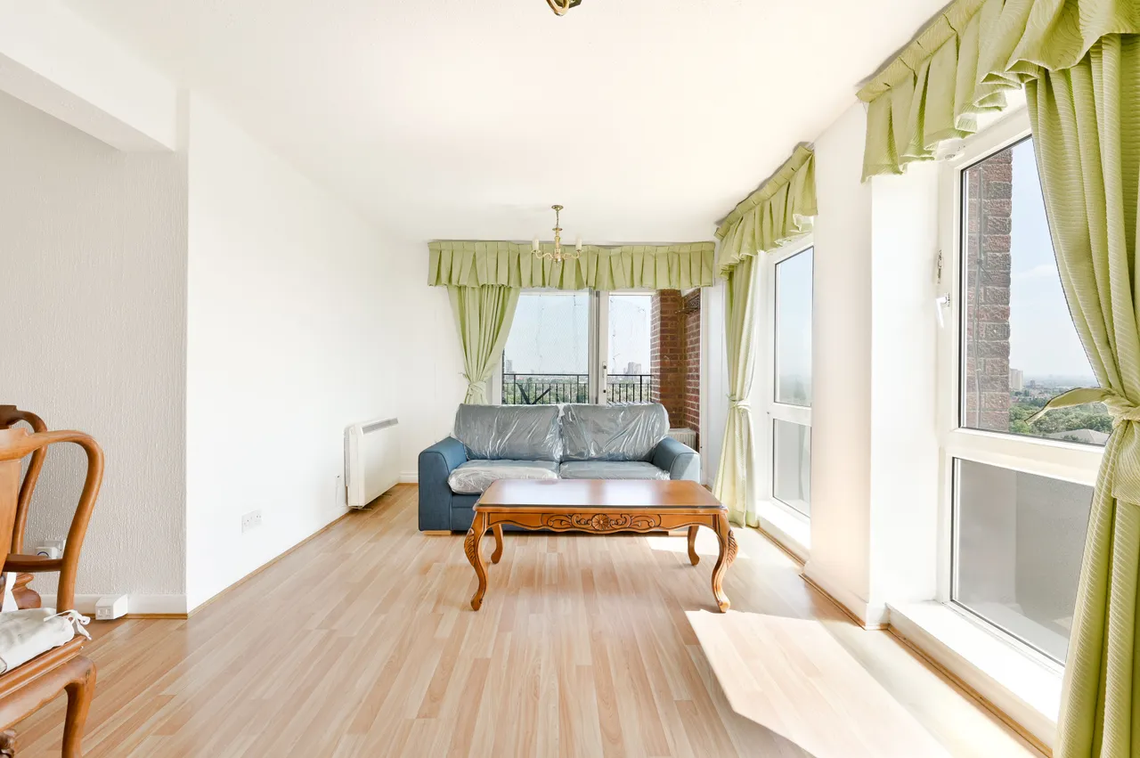 38 Gilbert Court, Green Vale, London, photo 12