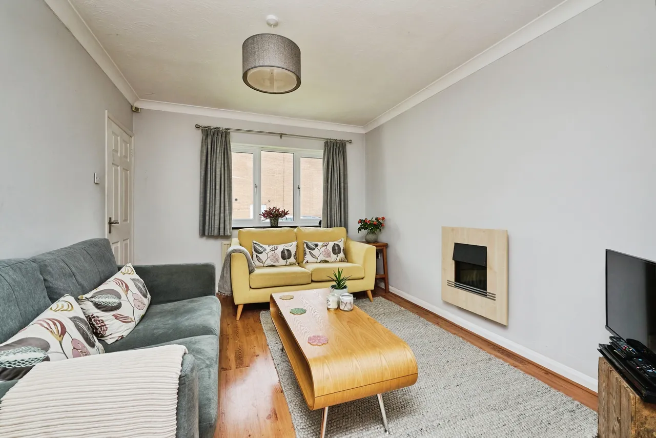 Wentworth Drive, Peterborough, PE8, photo 3