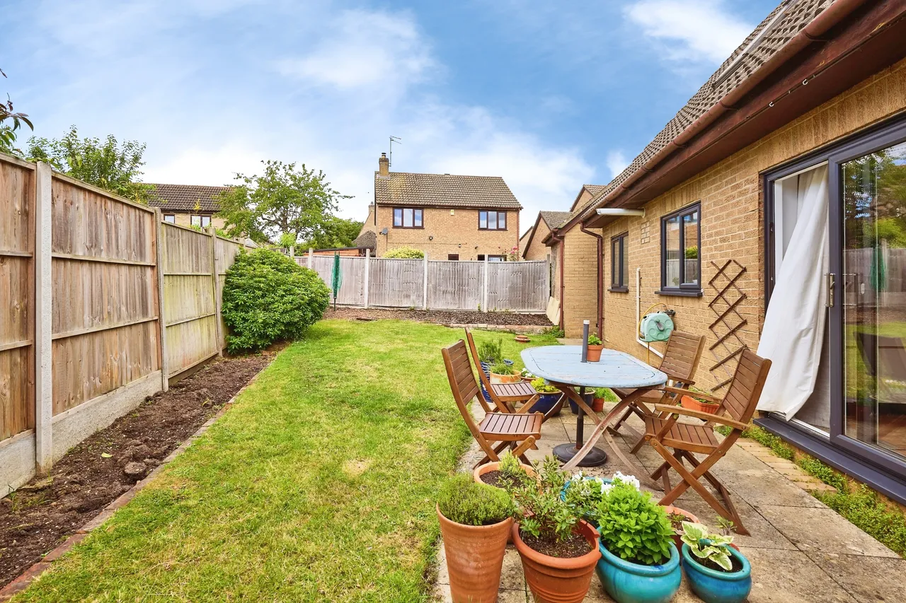 Wentworth Drive, Peterborough, PE8, photo 13