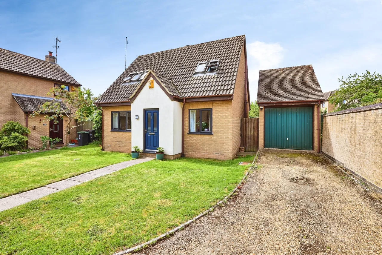 3 bed house for sale, Wentworth Drive, Peterborough, PE8