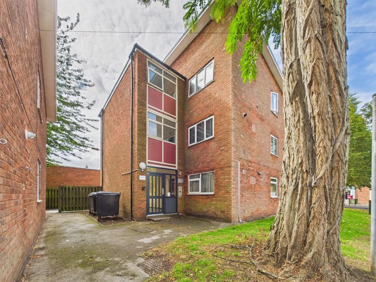 1 bed flat for sale — Williamson Street, Lincoln
