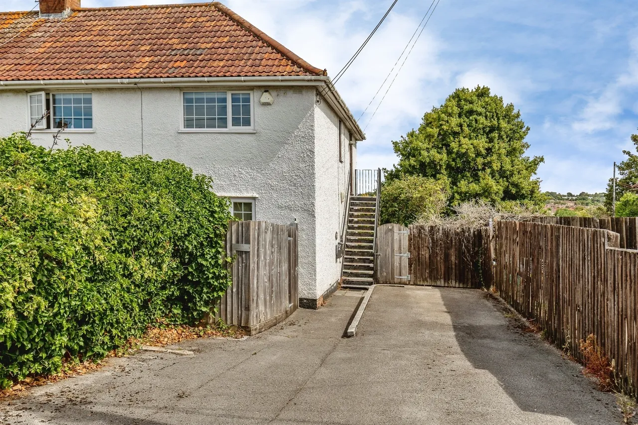 2 bed flat for sale — Hardwick Road, Pill, Bristol
