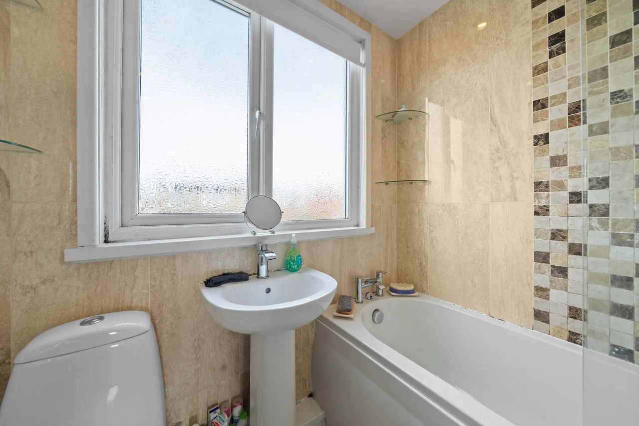Girvan Crescent, Ashton-In-Makerfield, Wigan, Wigan, WN4 0SS, photo 15