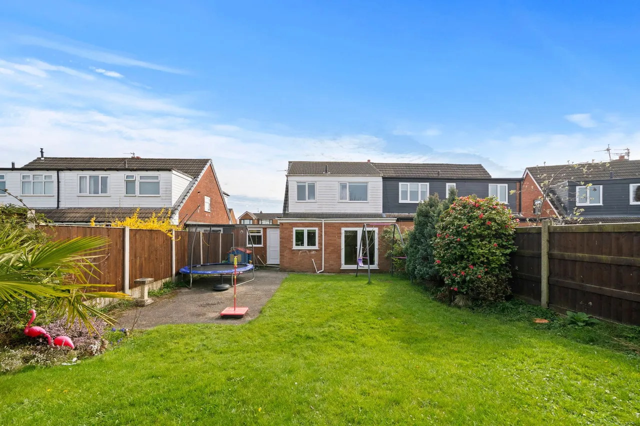 Girvan Crescent, Ashton-In-Makerfield, Wigan, Wigan, WN4 0SS, photo 16