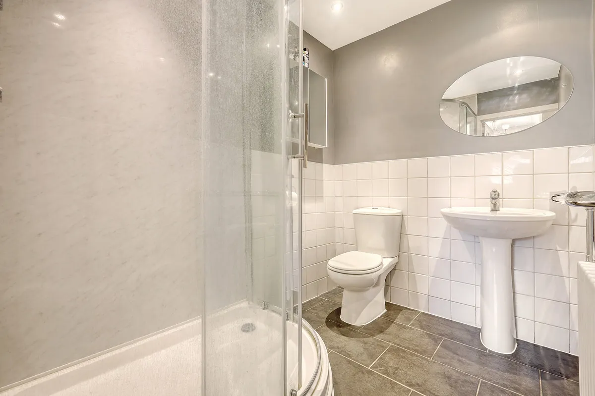 Cross Road, Romford, Mawneys, RM7 8AU, photo 10