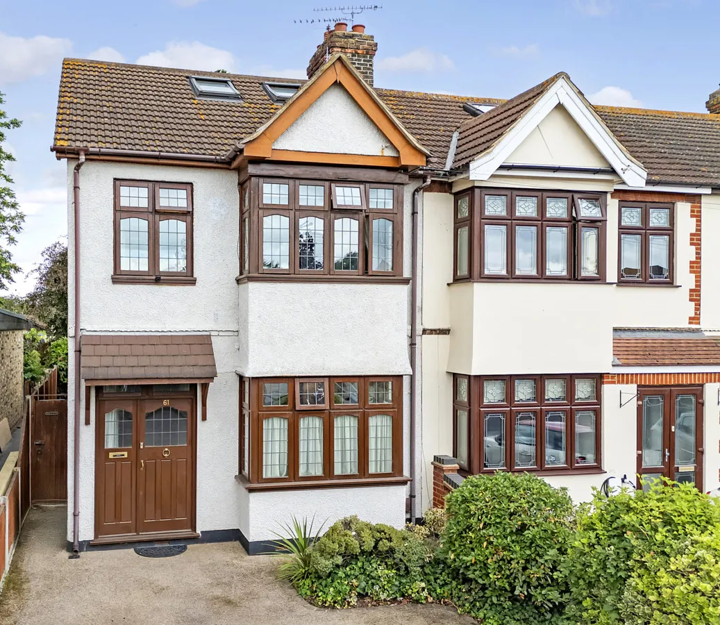4 bed house for sale — Cross Road, Romford, Mawneys, RM7 8AU